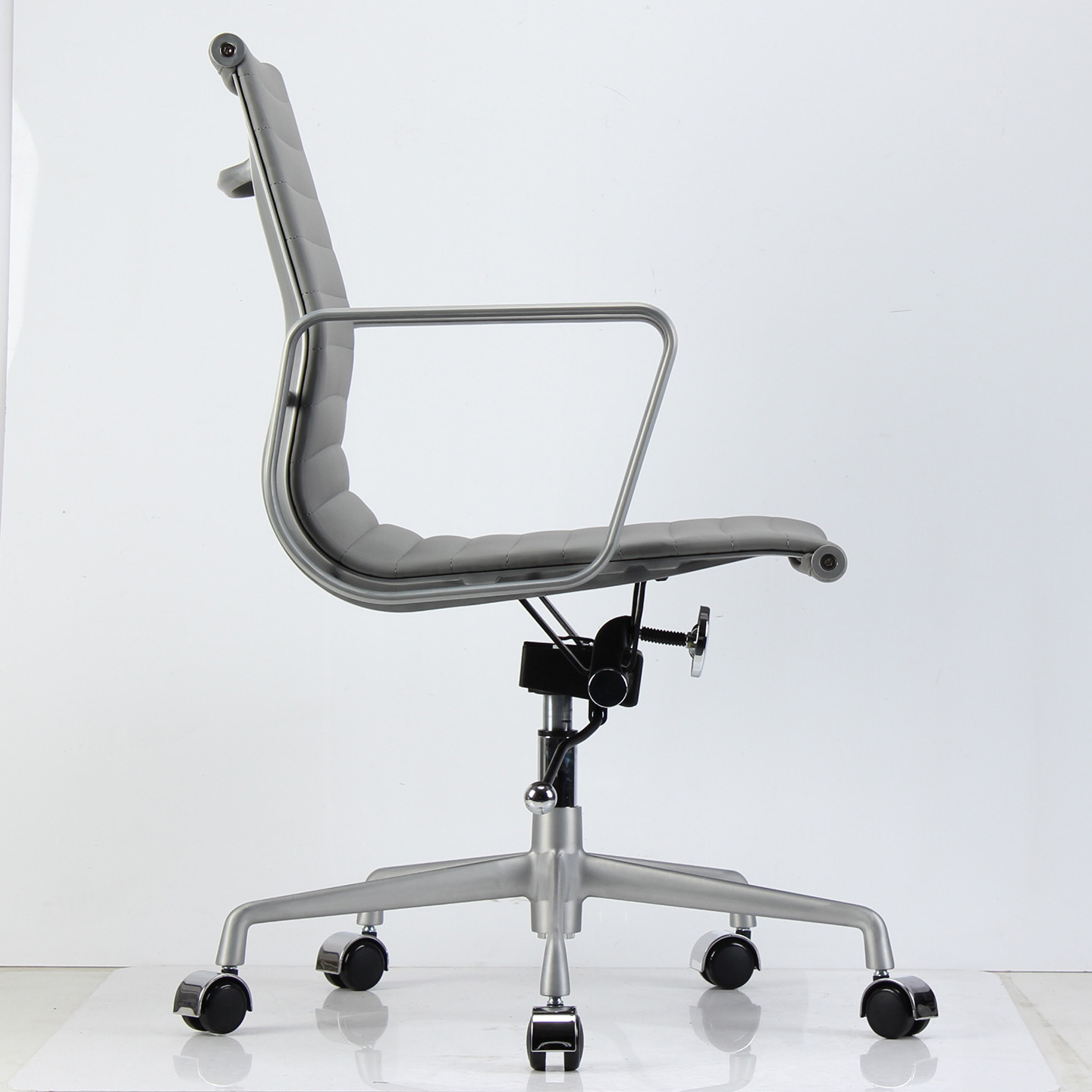 968B-2拉絲封釉伊姆斯辦公椅