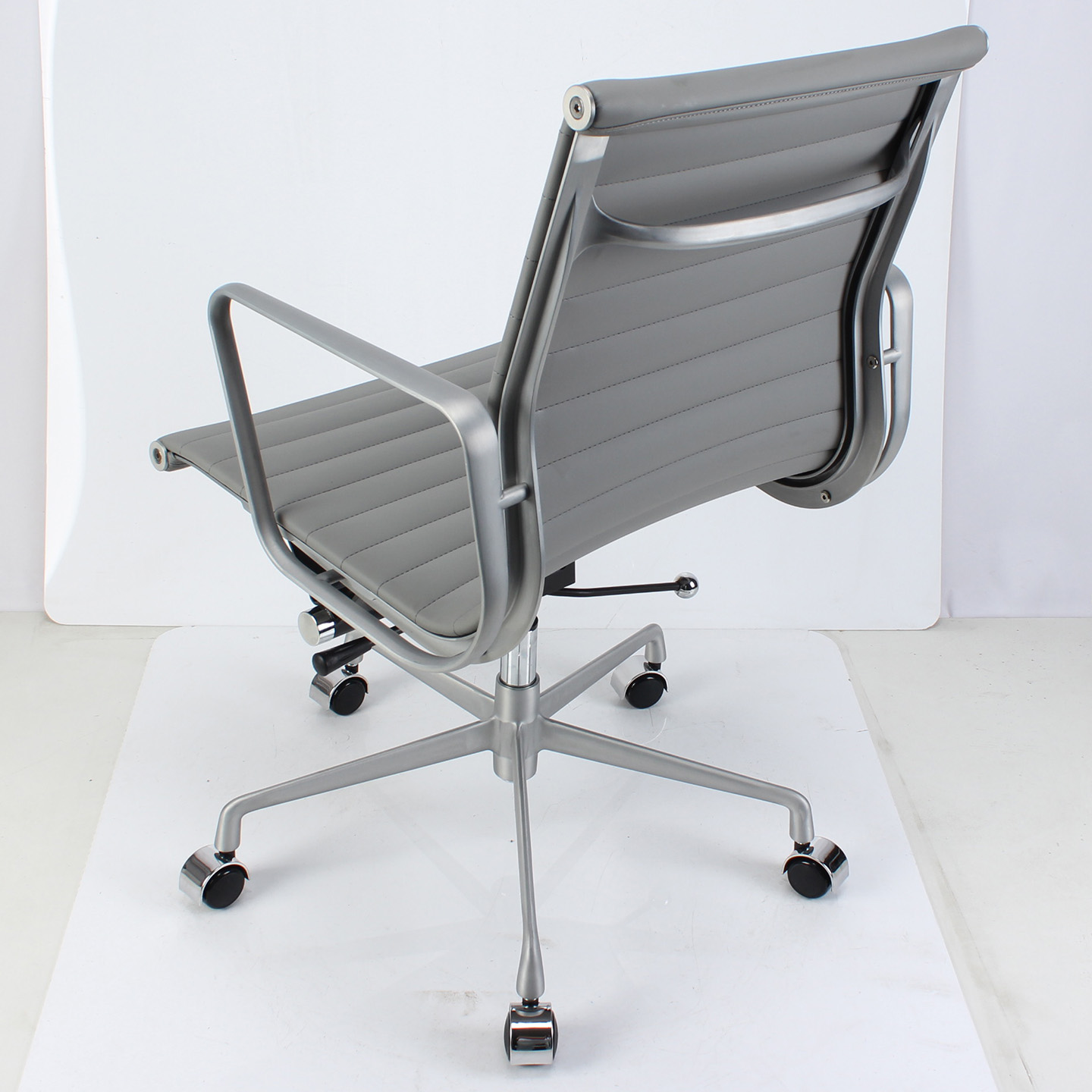 968B-2拉絲封釉伊姆斯辦公椅